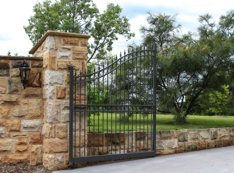 Building Gate Installation in Plano, TX